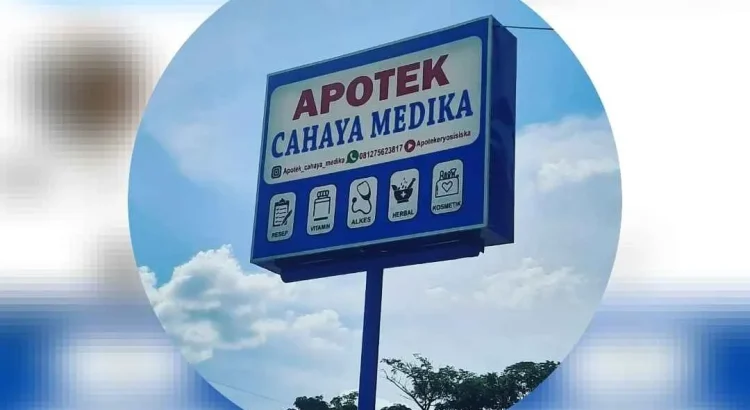 Studi Kasus : Implementasi Teknologi Baru di Apotek Riau!